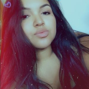 Meet your Posher, Esmeralda